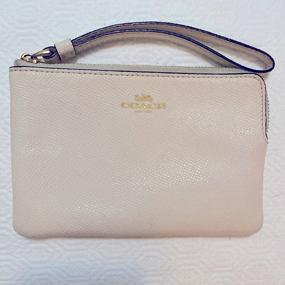 Coach Off White Wristlet
